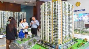 khach hang tham quan sa ban du an