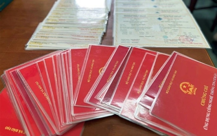 chung chi moi gioi bat dong san